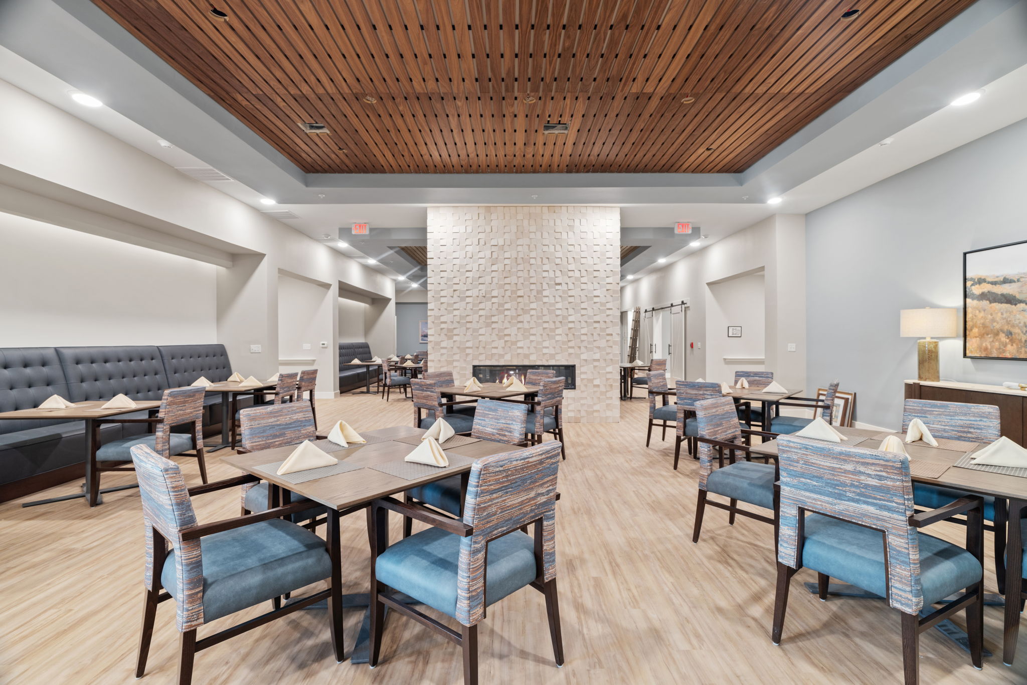 105-web-or-mls-4453-heritage-glen-dr