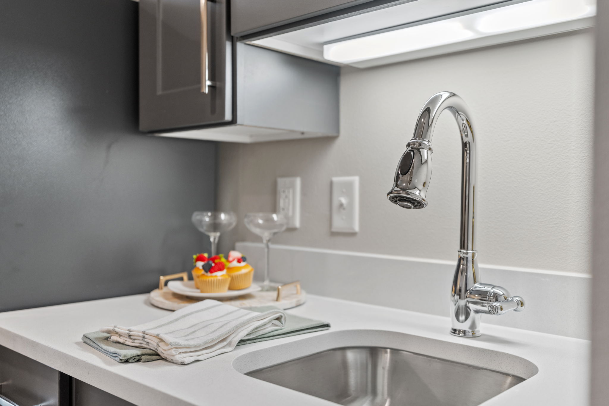 143-web-or-mls-4453-heritage-glen-dr