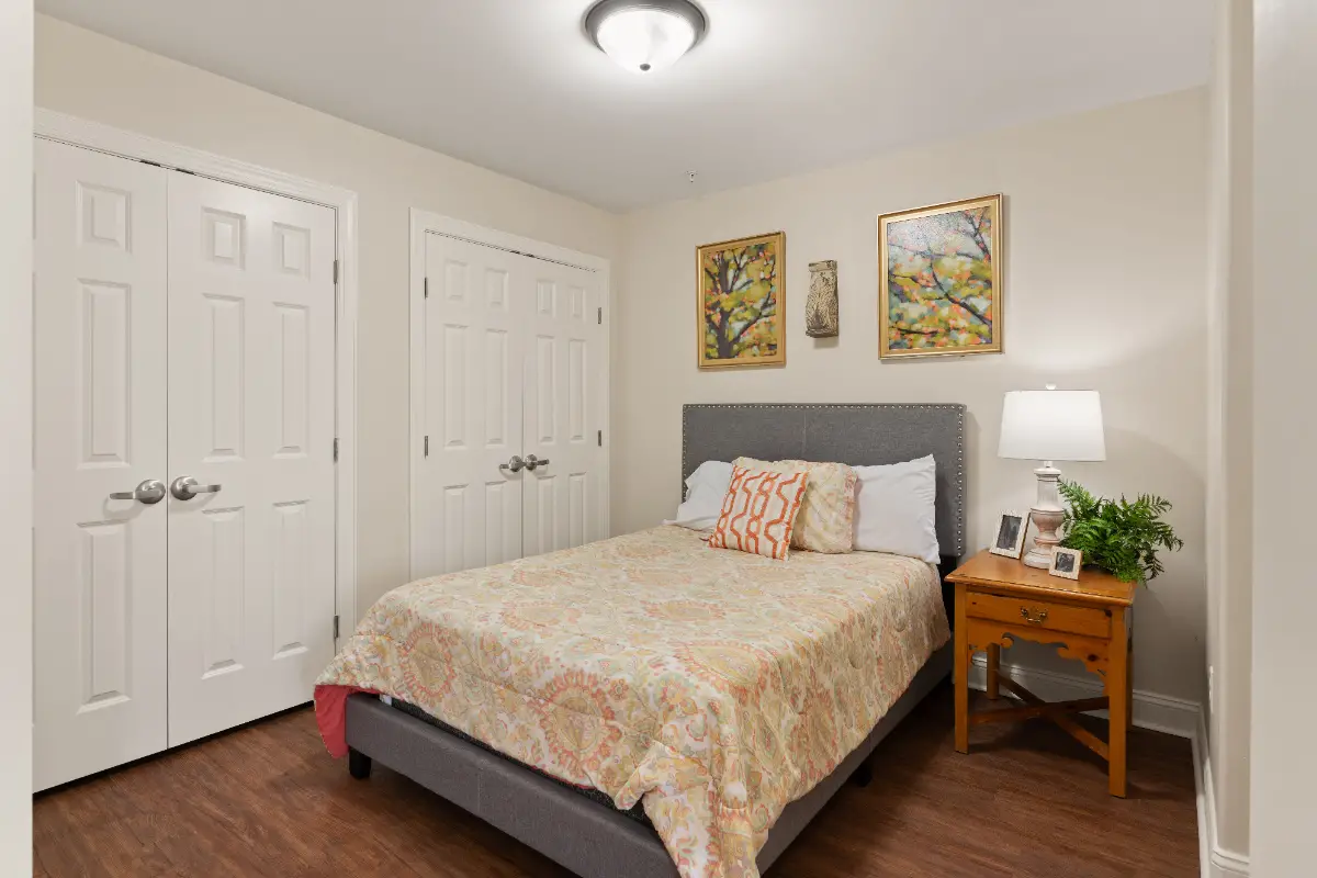 assistd living bedroom at jesup